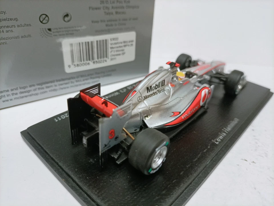 Spark 1:43 Mercedes McLaren Champion Racing Model Vodafone MP4-26 Winner 2011 - Image 3 of 4