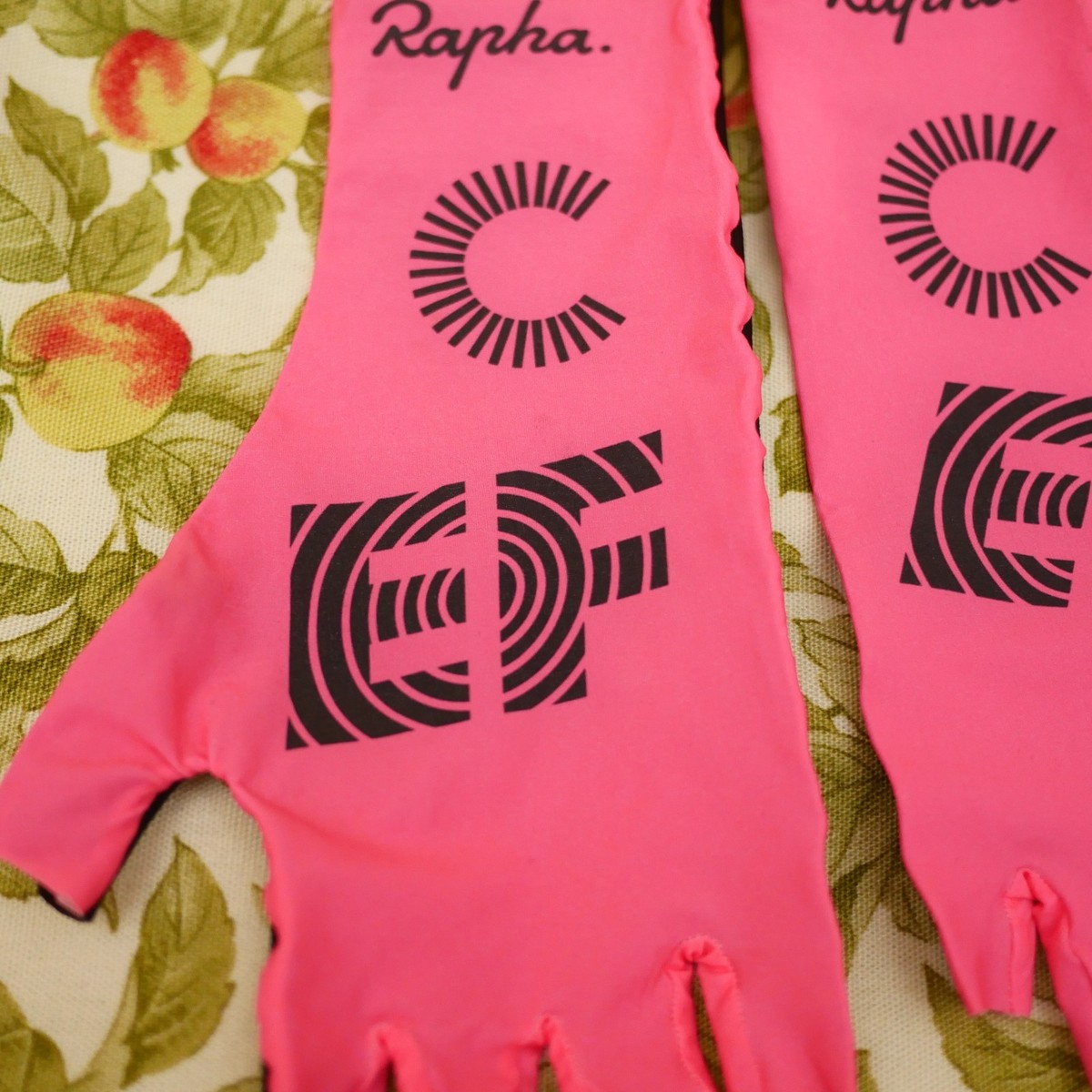 RARE EF Education Easypost Aero Race Gloves Rapha medium RCC Pro