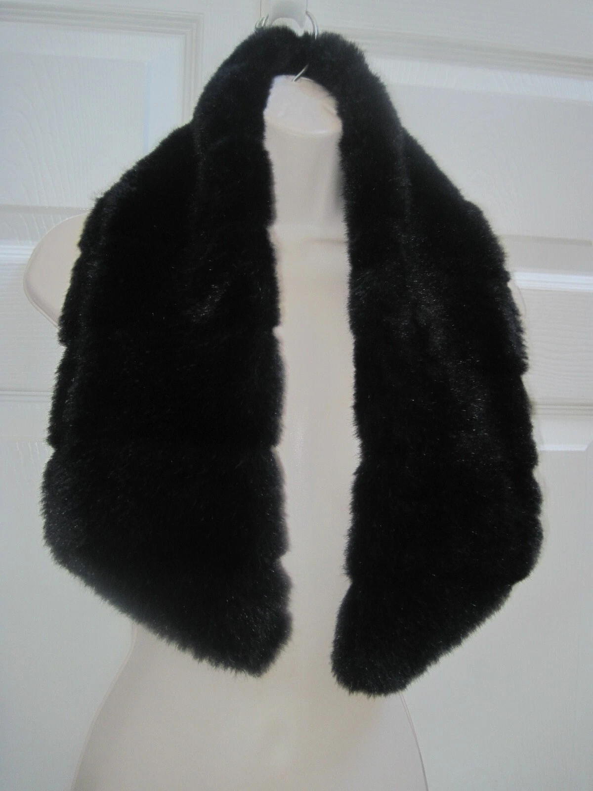 Women's Black Faux Fur Neck Scarf Winter Neck Warmer New