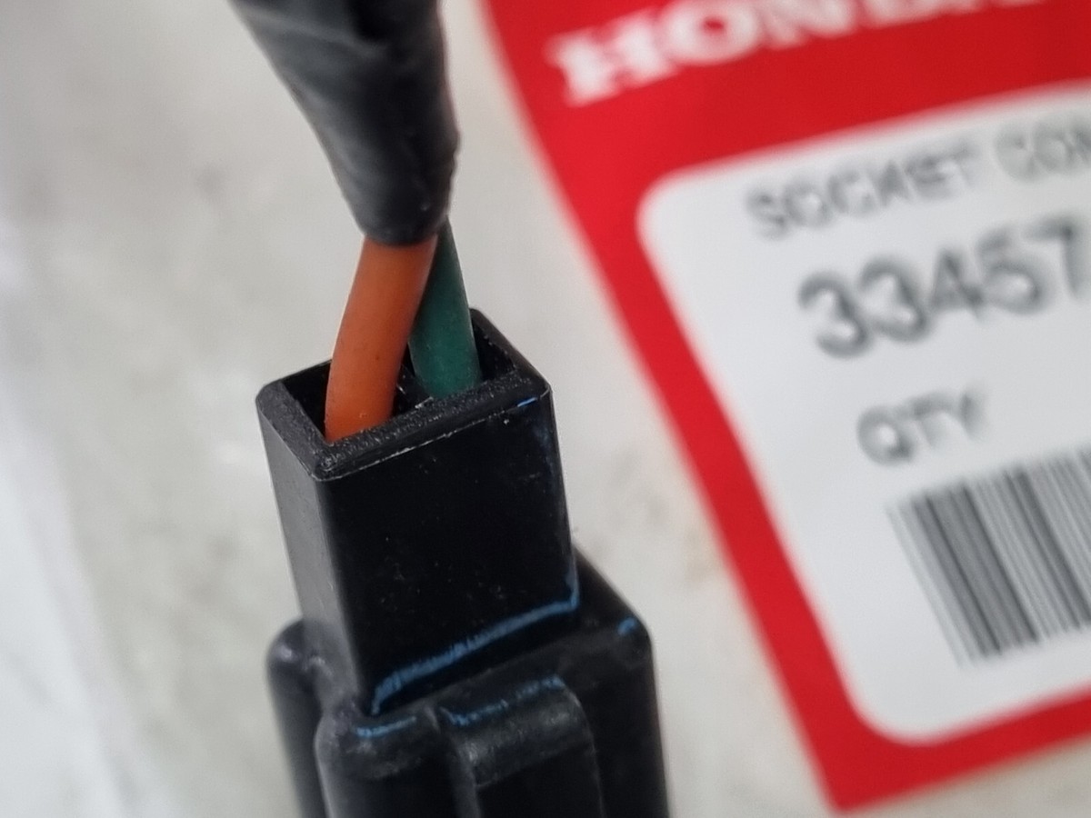 Genuine Honda 33457-KPH-701 SOCKET COMP, WINKER CABLE Honda Wave