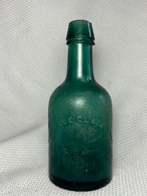 1865-1875 Dyottville Glass Works Porter Beer Bottle Philadelphia Green Glass