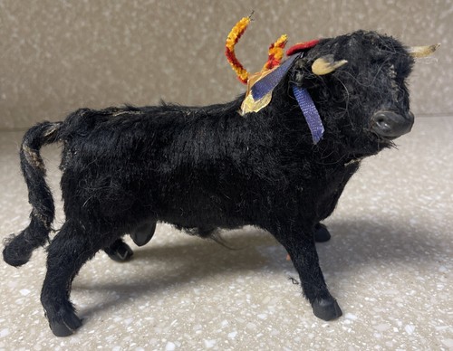 Fighting Bull, Hide-Like Material over Plastic (?), Souvenier of Spain - 第 1/10 張圖片