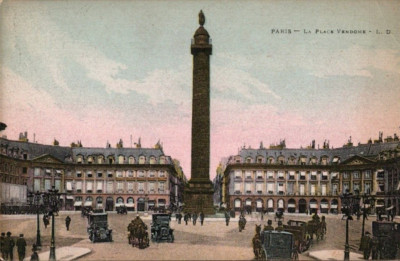Postcard France Paris Le Point Alexandre III Divided Back 1907-1915 Era Clothing