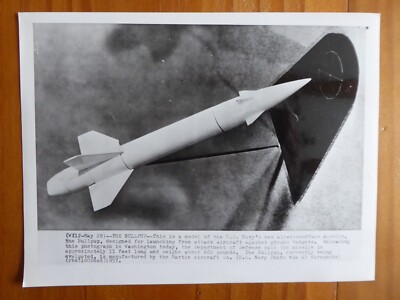 1957 PRESSEFOTO MARTIN FLUGZEUG BULLPUP US MARINE LUFT-OBERFLÄCHENRAKETE