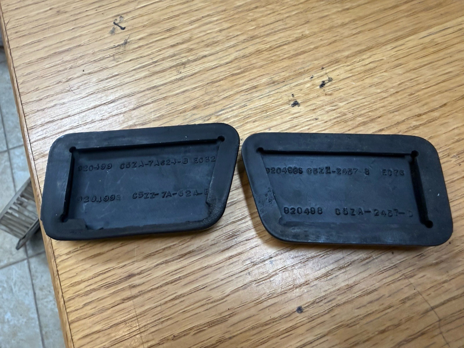 1965-1968 Mustang GT Shelby Cougar Xr7 CLUTCH & brake PEDAL PADS OEM 65-68 thumbnail 2