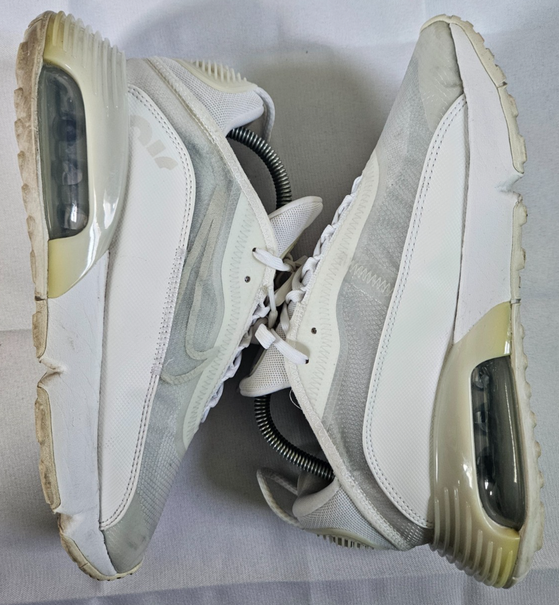 nike air max 2090 white wolf grey