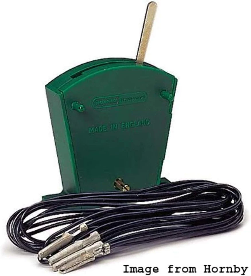 Hornby Two Way Lever Switch On/Off - Green - Image 3 of 4