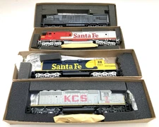 Lot of 4 Vintage Athearn HO Locomotives Great Cond Open Box *See Desc* FAST SHIP
