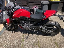 Ducati Monster 937 Plus tiefergelegt