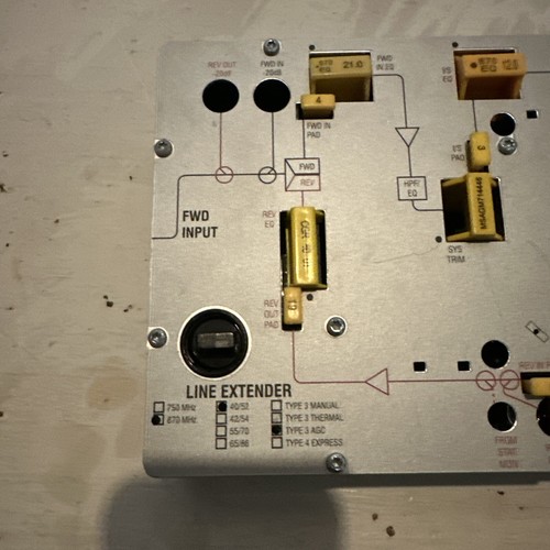 SA GAINMAKER LINE EXTENDER AMP, 870MHz, 40/52 Split, Type 3 AGC 1230841013100000 - Picture 2 of 4
