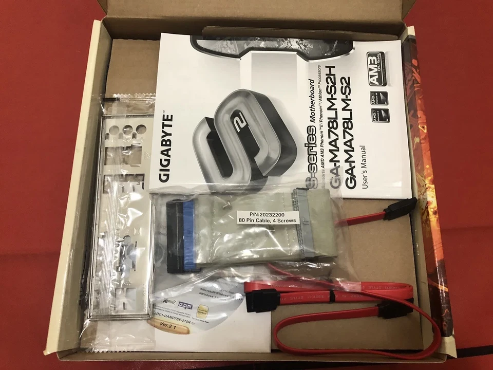 * NEW Gigabyte MA78LM-S2 Motherboard Micro-ATX Socket AM2/AM2+/AM3 AMD 760G DDR2 - Image 3 of 4