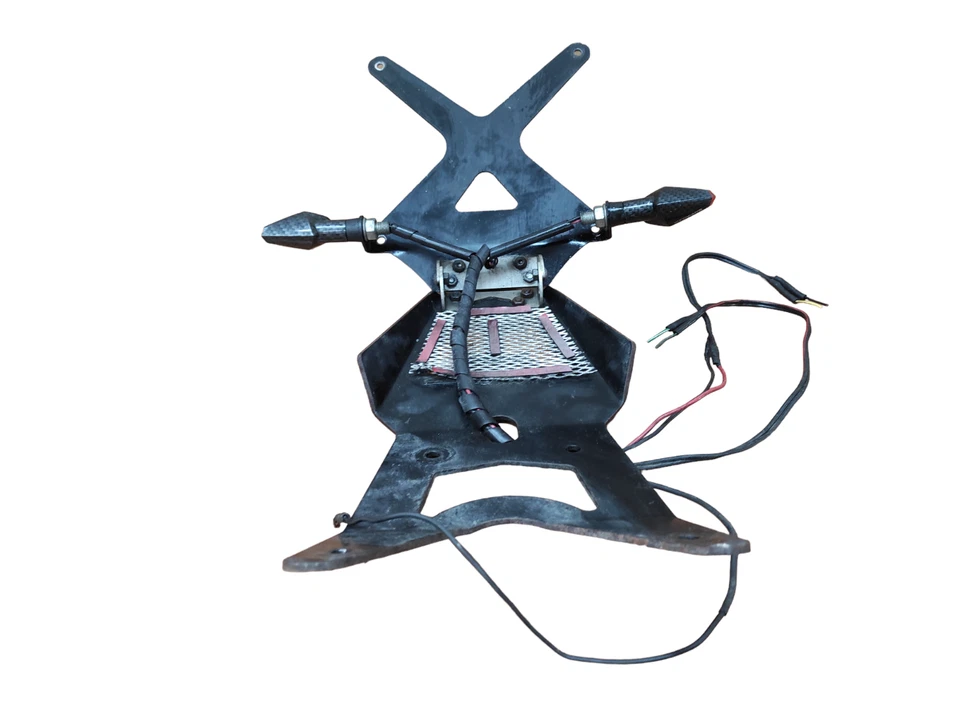 portarga barracuda per Triumph Speed Triple 1050 2005 2006 2007 - Immagine 2 di 4