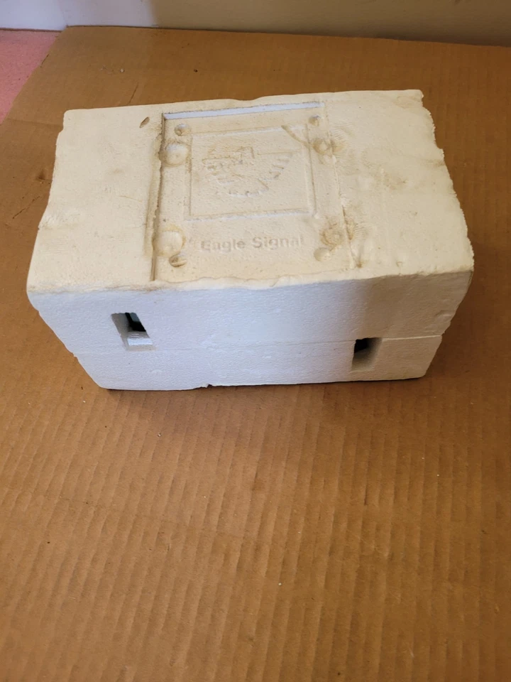 Eagle Signal Industrial TC203S28A60311 TC-2  Solid State Temperature Controller - Image 2 of 4