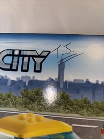 LEGO CITY: Car & Caravan (4435) Brand New & Factory Sealed