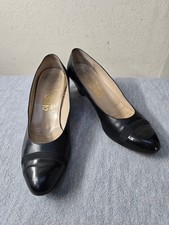 Vintage Salvatore Ferragamo Blk Leather Cap Toe Low Heel Pump Womens Size 8 B