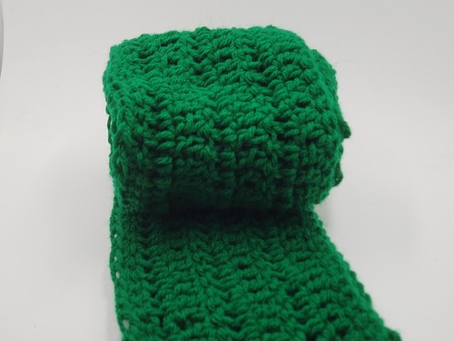 Scarf Neck Crochet Women's Men's Solid Dark Green 5" x 93" Handmade NEW - Picture 3 of 4