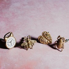 Image of Sass & Belle Vintage Metal Drawer Cupboard Pull Door Handle Knobs Gold Bee