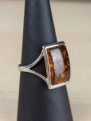 Großer Bernstein Ring mit Fassung aus rhodiniertem Sterlingsilber - Magisch - Bild 1 von 4