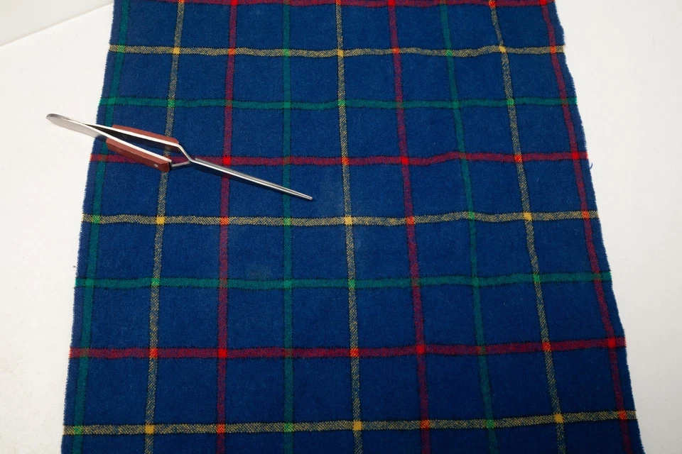 Bufanda Pendelton Vintage Azul Escocés Lana Flecos Hecha en EE. UU.* Foto 3 de 4