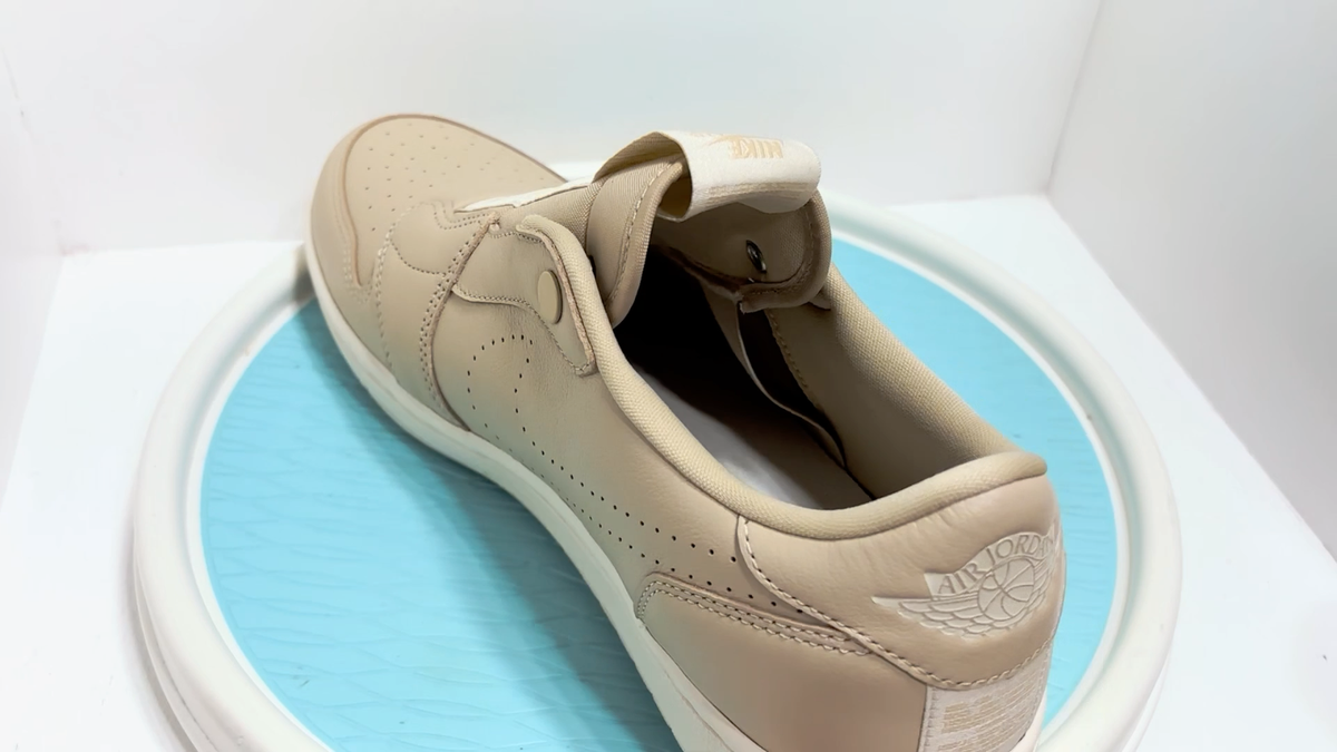 NIKE AIR JORDAN 1 RETRO LOW-TOP SLIP-ON SHOES. SIZE: WMNS-12