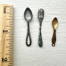 Vintage Doll House Accessories 1:12 scale