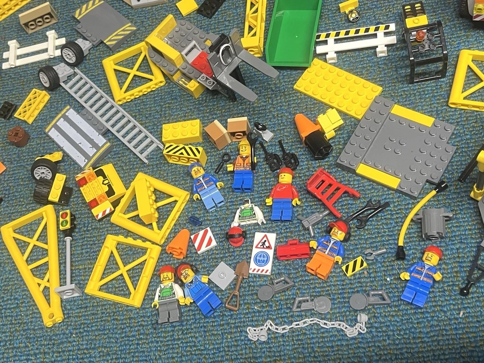 Lego City: construção, caminhões basculantes, trabalhadores da construção civil, ferramentas, conjuntos incompletos - Imagem 4 de 4