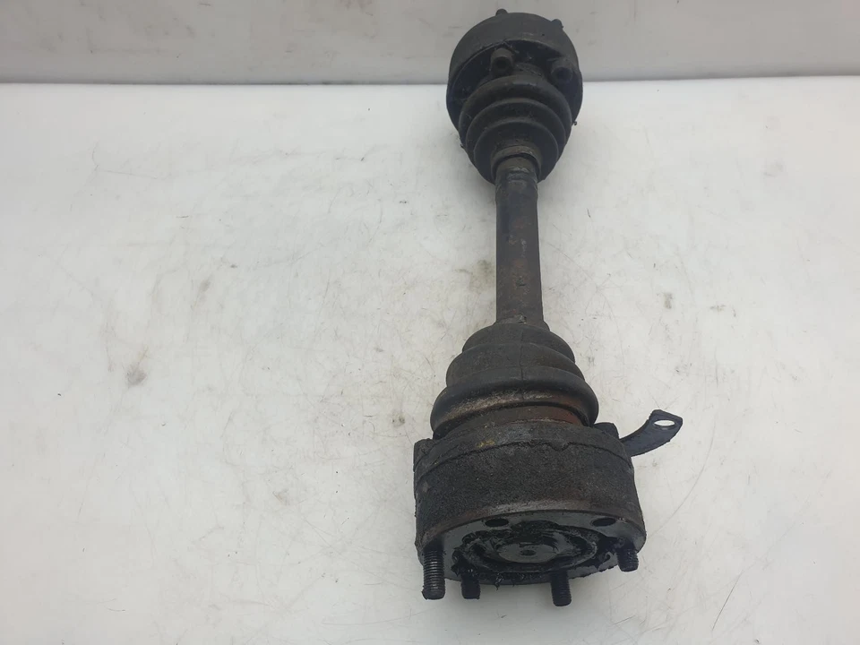 Árbol de transmisión Ferrari 328 lado derecho gasolina 5 velocidades manual 1986 GTB 103885 Foto 4 de 4