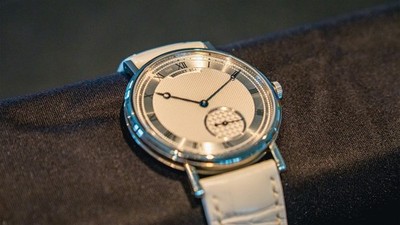 Breguet Classique 7147BB/12/9WU Weißgold Uhr als Fullset - versetzte Sekunde