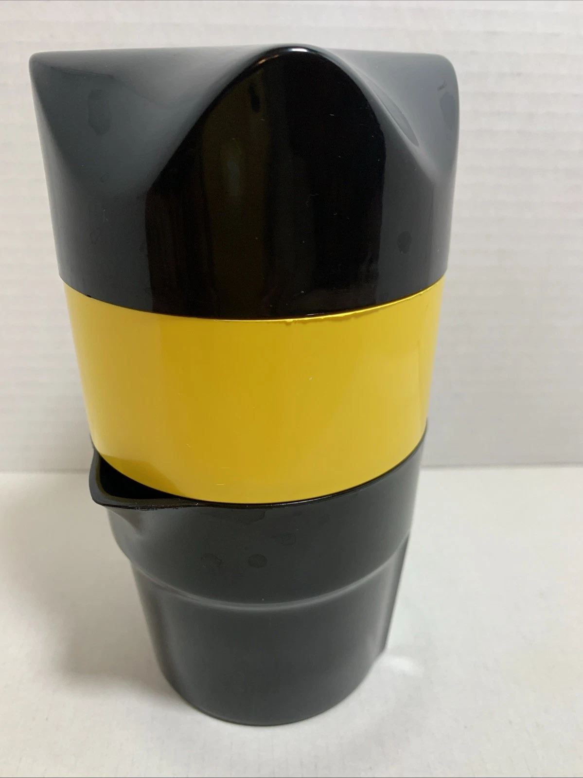 Vintage Retro Solingen Citrus Juicer Black & Yellow 7” by 4” Made In Germany