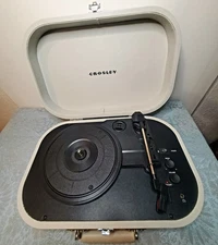 Crosley CR8009A-TU Discovery Portable Bluetooth Record Player Turntable LIGHT GR