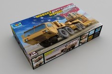 Trumpeter 01055 1:35th scale M983A2 HEMTT Tractor with M870A1 Semi-Trailer