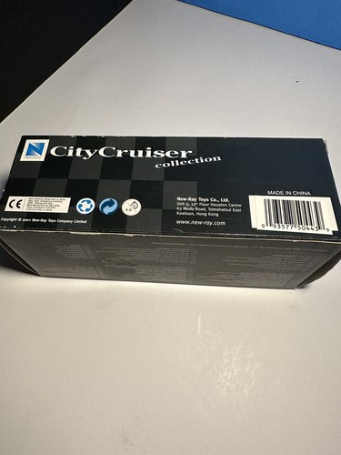 New Ray City Cruiser Collection 1:32 Scale 1966 Shelby Cobra 427 S/C Diecast Car - Picture 4 of 5