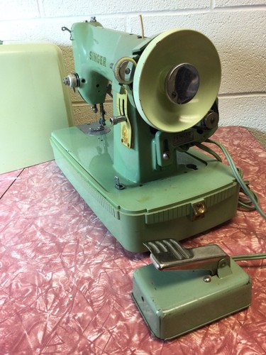 Vintage Singer 185K Nähmaschine grüne Katze. # RFJ8-8 mit Etui getestet funktioniert gut - Bild 8 von 12