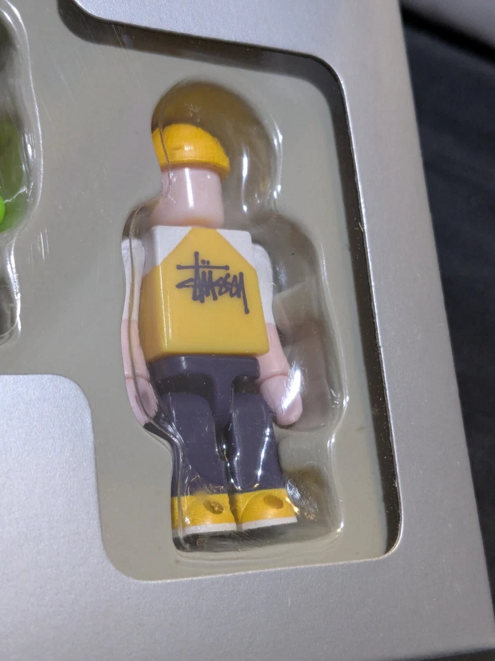 Kubrick Stussy 2007 Paz y Prosperidad P.A.P. Juego de figuras Medicom NUEVO precintado Foto 4 de 4