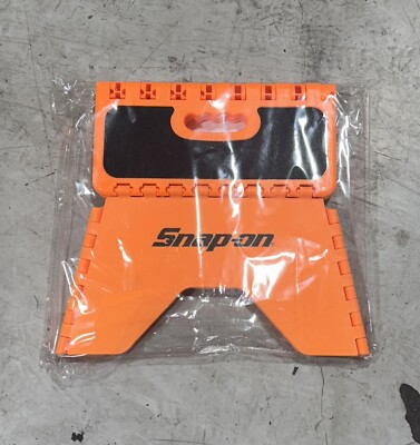 SNAP ON TOOLS KLAPPBARER TRITTHOCKER ORIGINAL IN ORANGE SSXRSTPK09 34 X 30 X 23 (2)