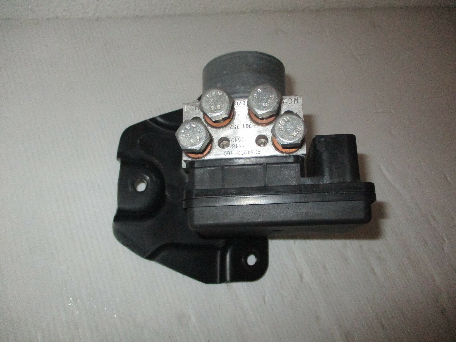 Picture 1 of 4