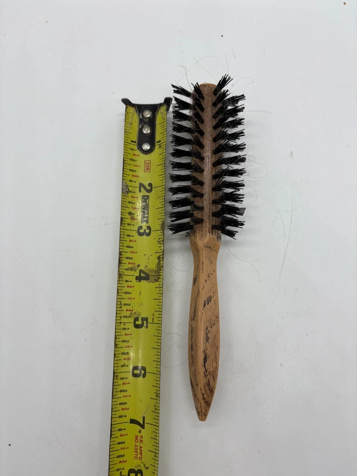 Cepillo de pelo redondo vintage con mango de grano de madera cerda de jabalí 7" Foto 2 de 2