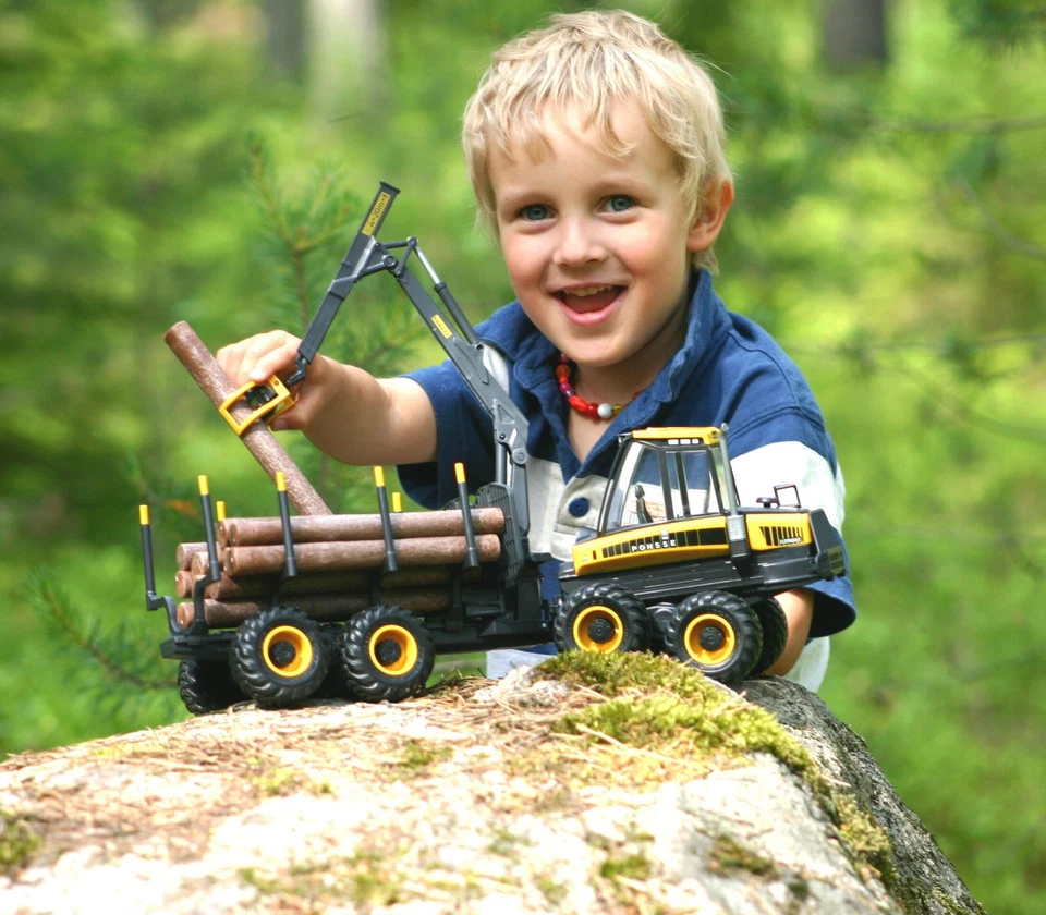 EMEK, PONSSE Elephant macchina forestale con braccio di carico e rimorchio, 1... - Immagine 2 di 2