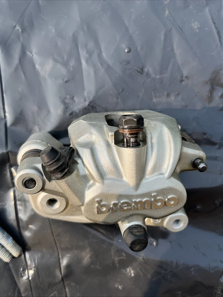 2011 Ktm250sxf Front Brake Caliber - Image 2 of 4