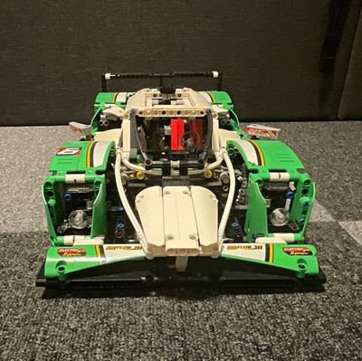 LEGO Technic Rennwagen/Sportwagen grün/weiß gebautes Modell Bausatz