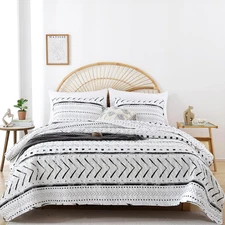 Quilt Boho Bedding Set Queen Size – Lightweight Geometric Bedspread Coverlet, So