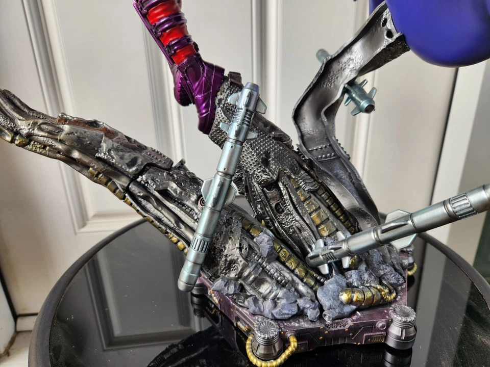 Estatua de Bellas Artes Kotobukiya Magneto Escala 1/6 Foto 4 de 4