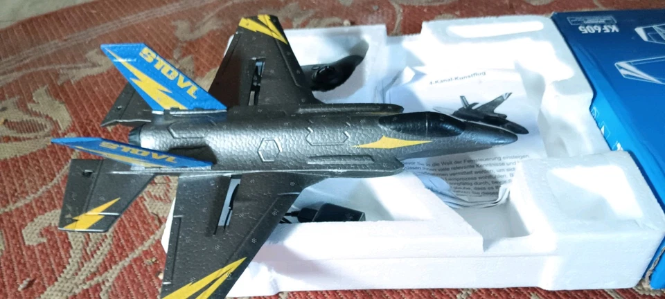 F-35 RC Plane 2 CH RTF FX-835 Beginner EPP w/2 Batteries BLACK/YELLOW & LEDs! - Image 3 of 4