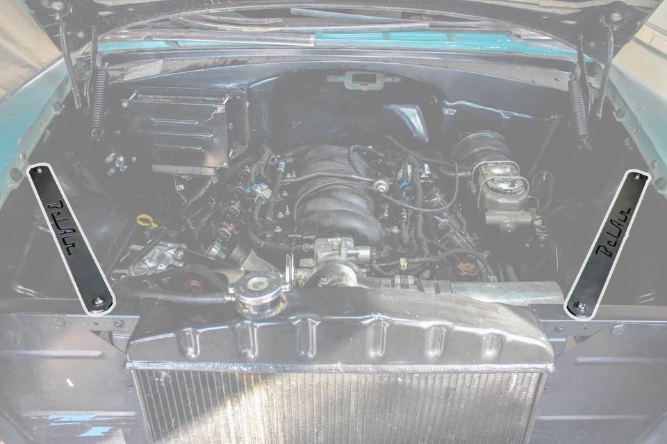 Chevrolet Bel Air 1955 y 1956, 210, 150, vagón, Nomad soportes debajo del capó Foto 3 de 4