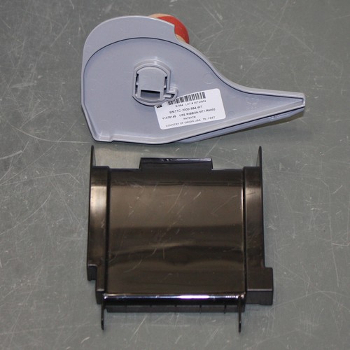 Brady Continuous Label Roll in Box BM71C-2000-584-WT, 2" x 75ft, Reflective Tape - Picture 5 of 8