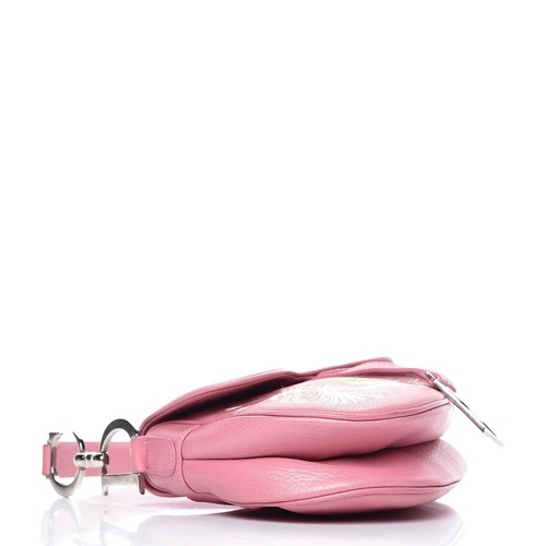 CHRISTIAN DIOR PINK CALFSKIN EMBROIDERED FLORAL ROMANTIC SADDLE BAG - 第 4/12 張圖片