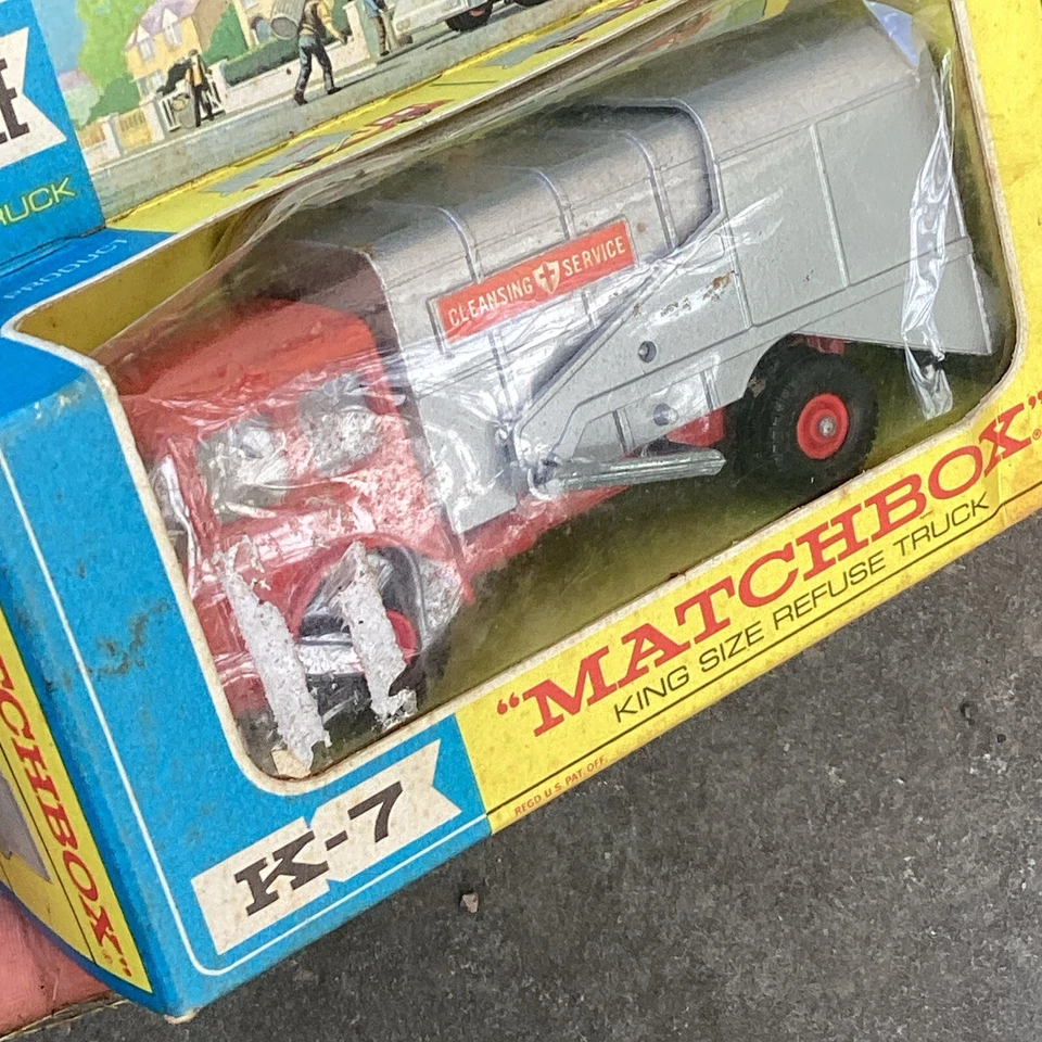 Matchbox Lesney England  K-7 King Size Refuse Truck NOS - Image 2 of 4