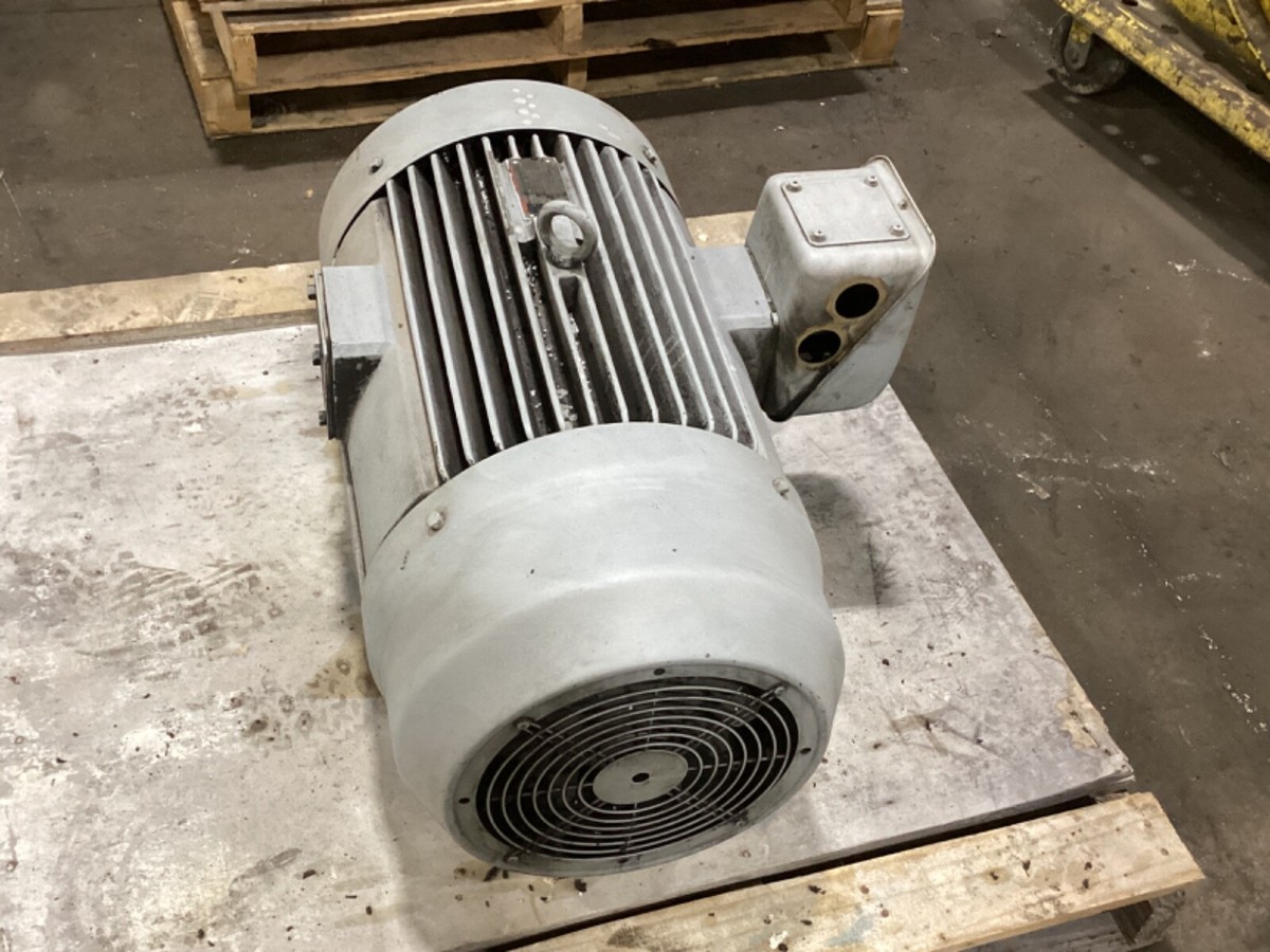s-l1200.jpg s-l1200.jpg