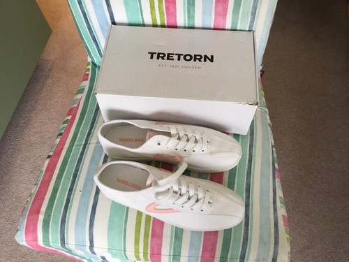 tretorn nylite sizing