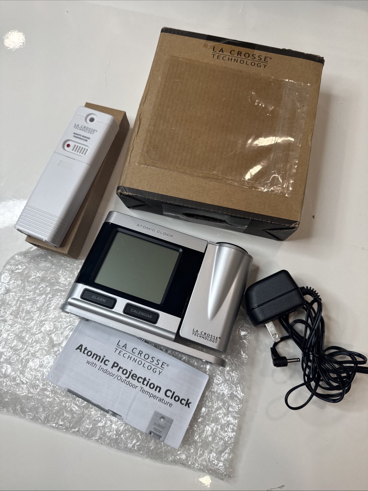 La Crosse Technology 616-12667-INT Silver Atomic Projection Alarm Clock W Sensor-image